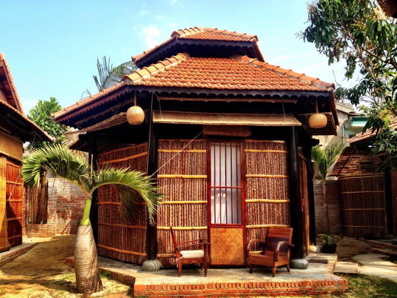 فندق Under The Coconut Tree هوي ان المظهر الخارجي الصورة