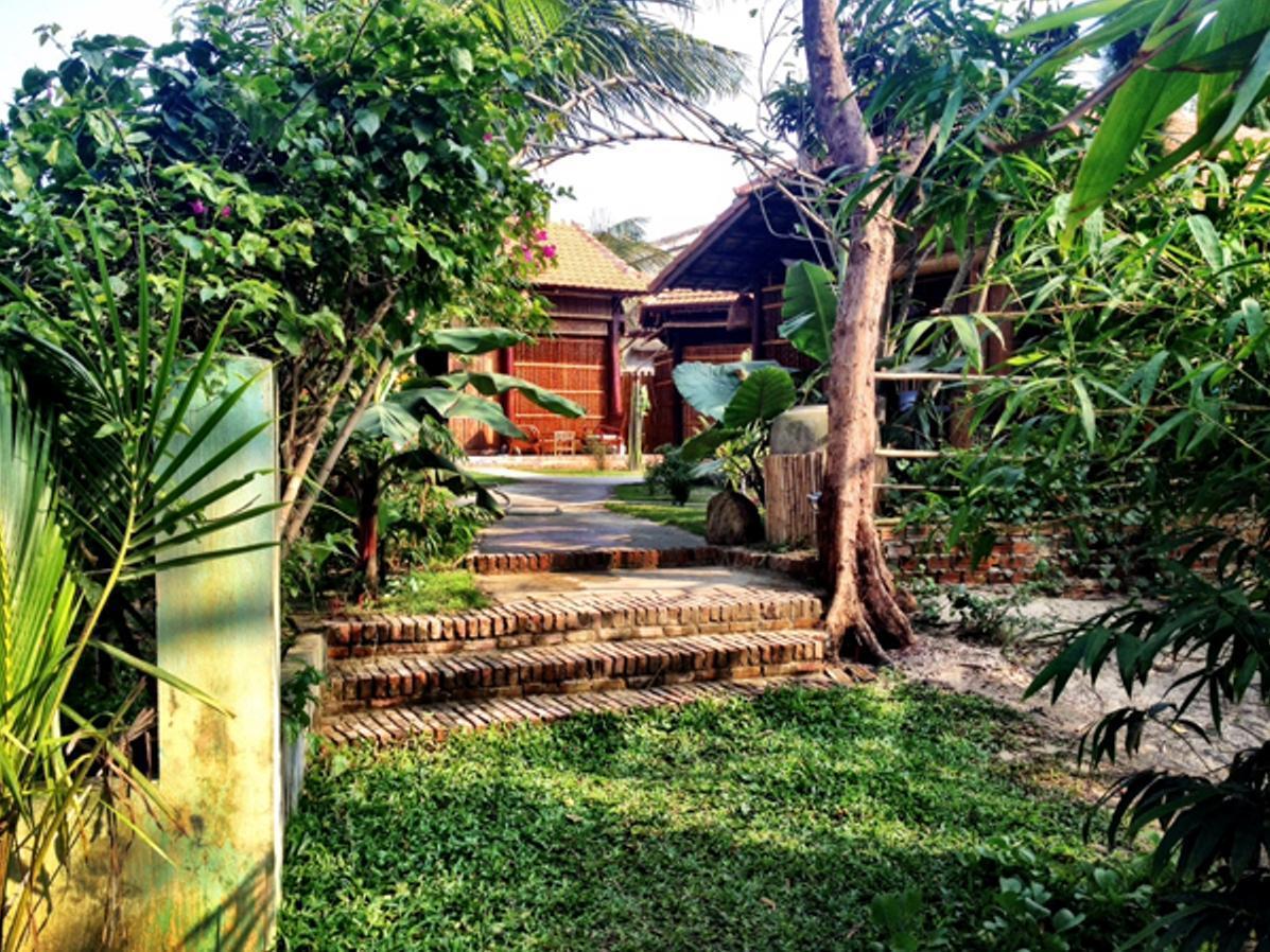 فندق Under The Coconut Tree هوي ان المظهر الخارجي الصورة