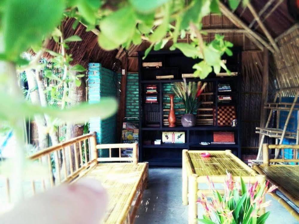 فندق Under The Coconut Tree هوي ان المظهر الخارجي الصورة