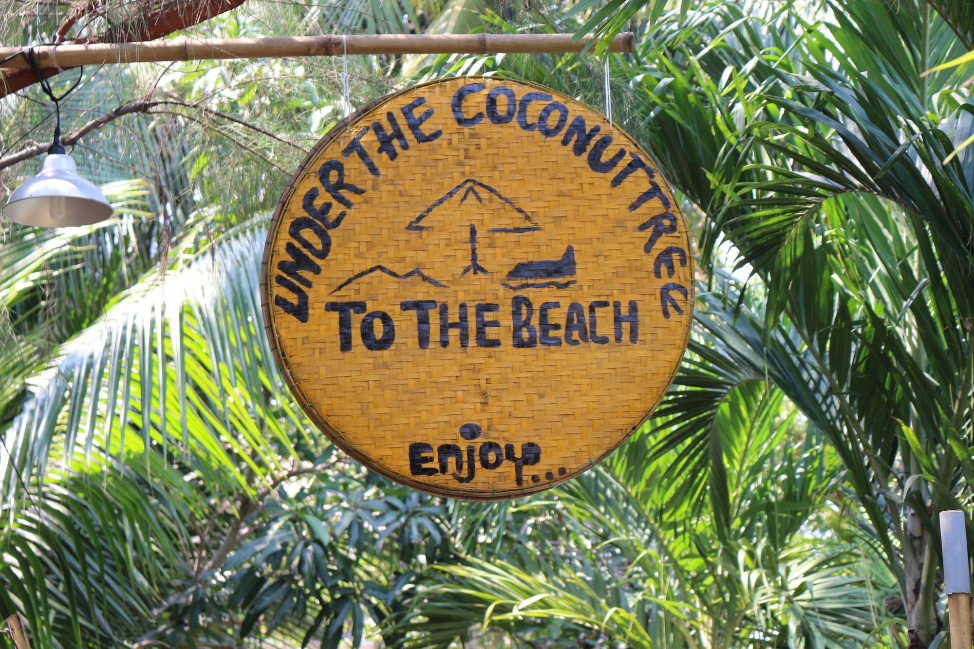 فندق Under The Coconut Tree هوي ان المظهر الخارجي الصورة